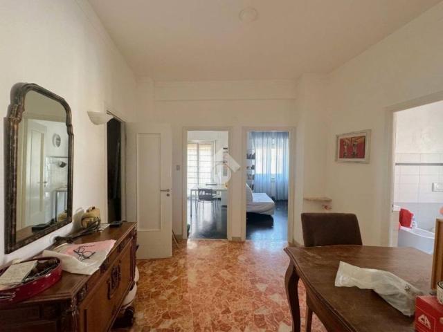 Appartamento in vendita a Bolzaneto, Genova