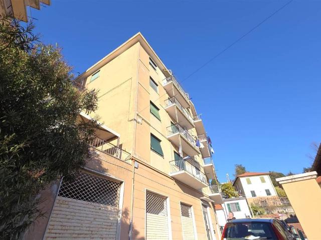 Appartamento in vendita a Val Polcevera, Serra Riccò