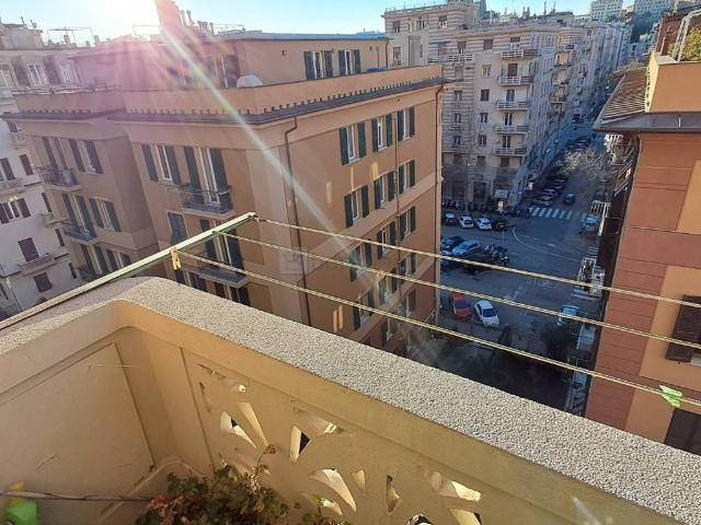Appartamento in vendita a Medio Levante, Serra Riccò