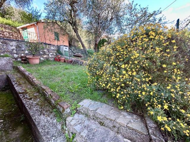 Appartamento in vendita a Media Val Bisagno, Serra Riccò
