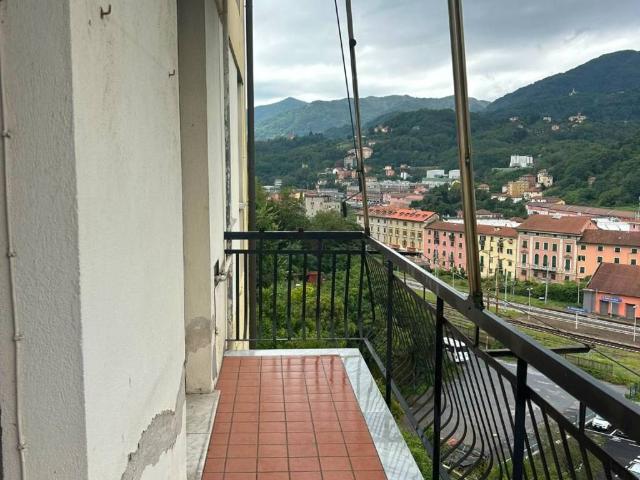 Appartamento in vendita a Val Polcevera, Serra Riccò