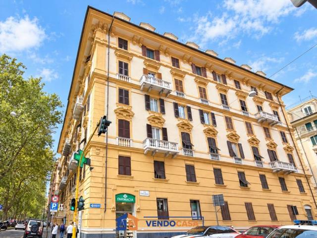 Appartamento in vendita a Foce, Genova