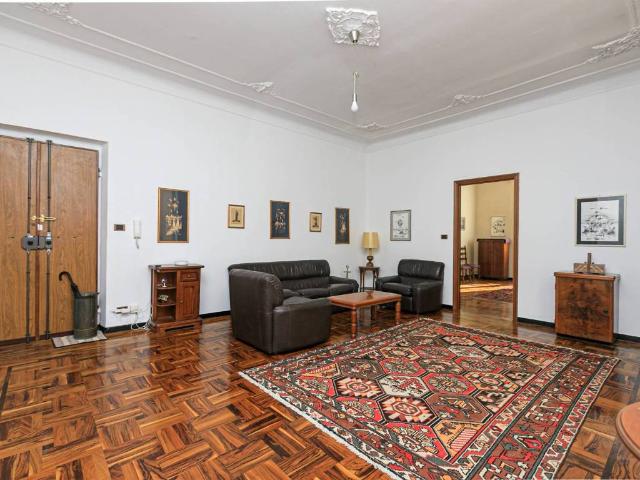 Appartamento in vendita a Centro Ovest, Serra Riccò