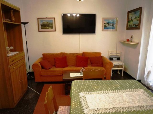 Appartamento in vendita a Centro Ovest, Serra Riccò