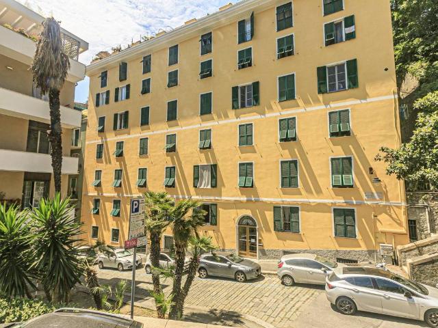 Appartamento in vendita a Centro Est, Serra Riccò