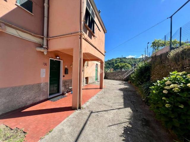 Appartamento in vendita a Val Polcevera, Serra Riccò