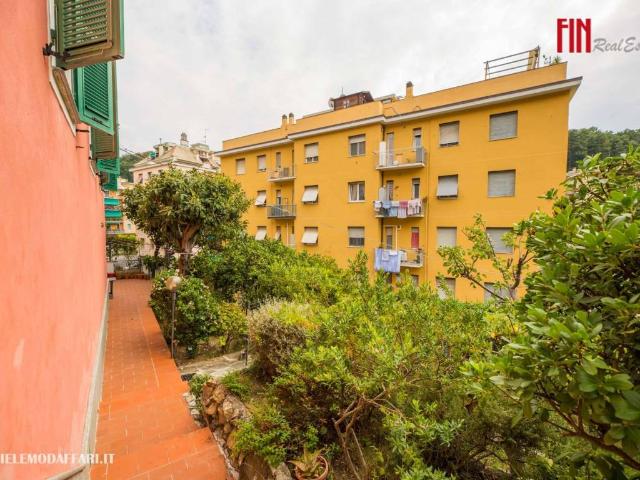 Appartamento in vendita a Pianderlino, Genova