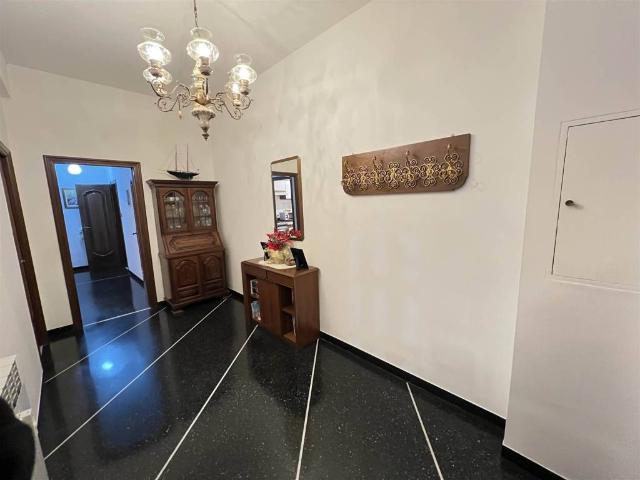 Appartamento in vendita a Centro Ovest, Serra Riccò