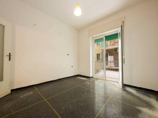 Appartamento in vendita a Sampierdarena, Genova