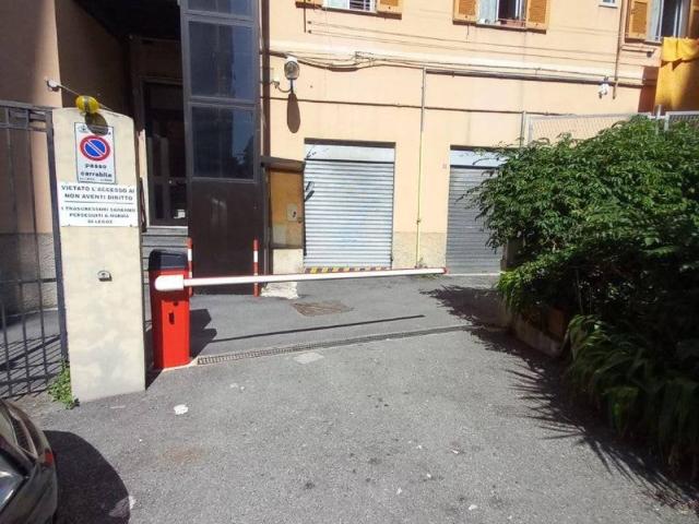 Appartamento in vendita a Centro Ovest, Serra Riccò