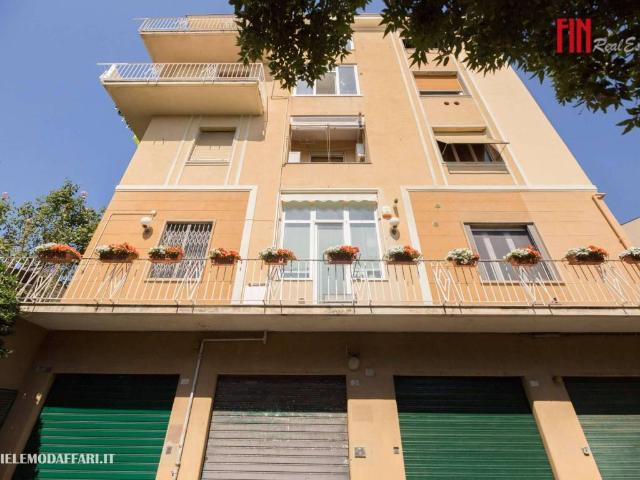 Appartamento in vendita a Medio Levante, Serra Riccò