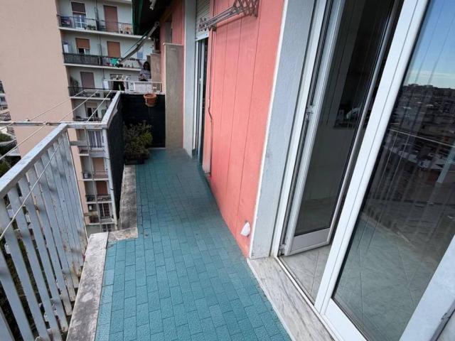 Appartamento in vendita a Sestri Ponente, Genova
