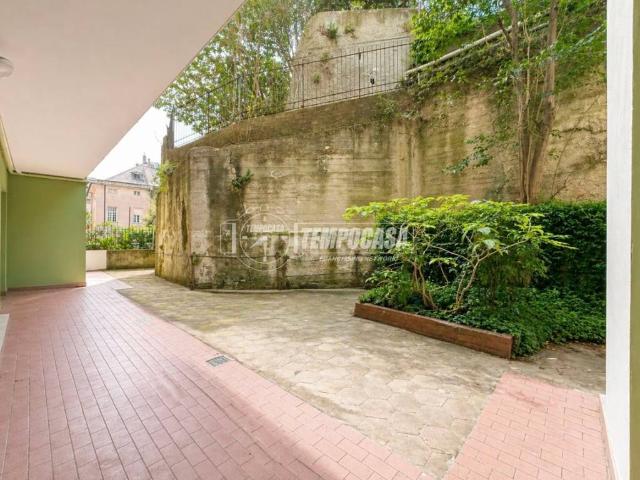 Appartamento in vendita a Centro Ovest, Serra Riccò