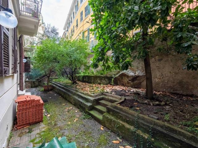 Appartamento in vendita a Centro Est, Serra Riccò