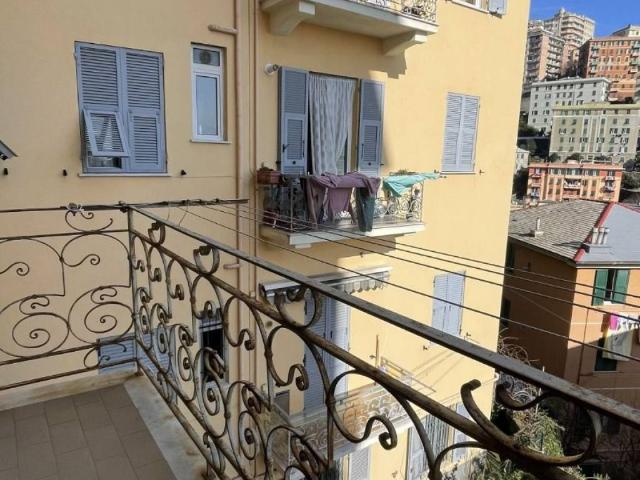 Appartamento in vendita a Centro Est, Serra Riccò
