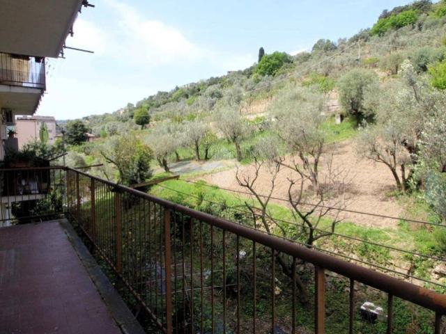 Appartamento in vendita a Media Val Bisagno, Serra Riccò