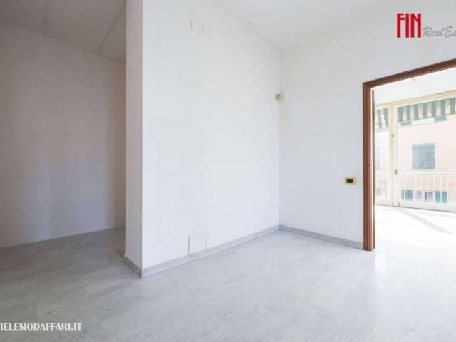 Appartamento in vendita a Medio Levante, Serra Riccò
