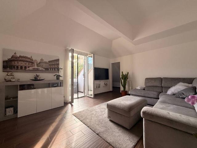 Appartamento in vendita a San Sebastiano, Genova