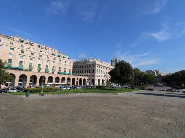 Appartamento in vendita a Medio Levante, Serra Riccò