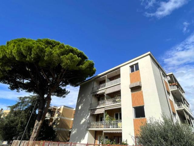 Appartamento in vendita a Levante, Serra Riccò