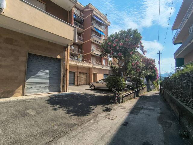 Appartamento in vendita a Medio Ponente, Serra Riccò
