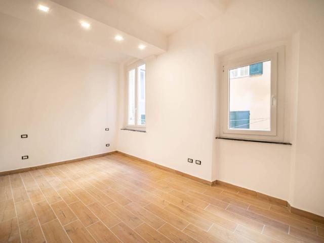Appartamento in vendita a Centro Est, Serra Riccò