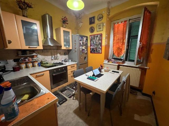 Appartamento in vendita a Val Polcevera, Serra Riccò