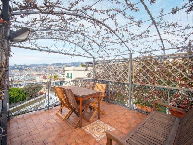 Appartamento in vendita a Centro Est, Serra Riccò