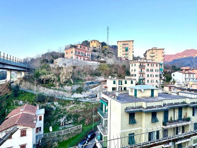 Appartamento in vendita a Val Polcevera, Serra Riccò