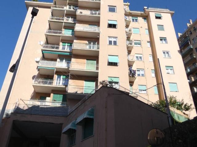 Appartamento in vendita a Marassi, Genova
