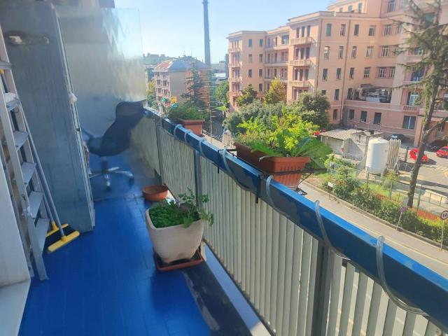 Appartamento in vendita a Quinto al Mare, Genova