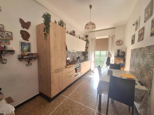 Appartamento in vendita a Val Polcevera, Serra Riccò