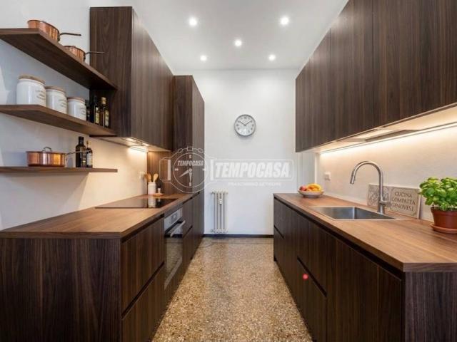 Appartamento in vendita a Foce, Genova