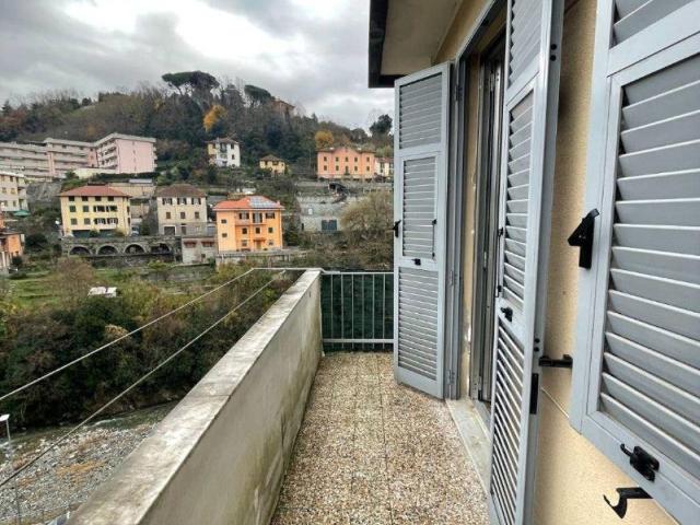 Appartamento in vendita a Val Polcevera, Serra Riccò