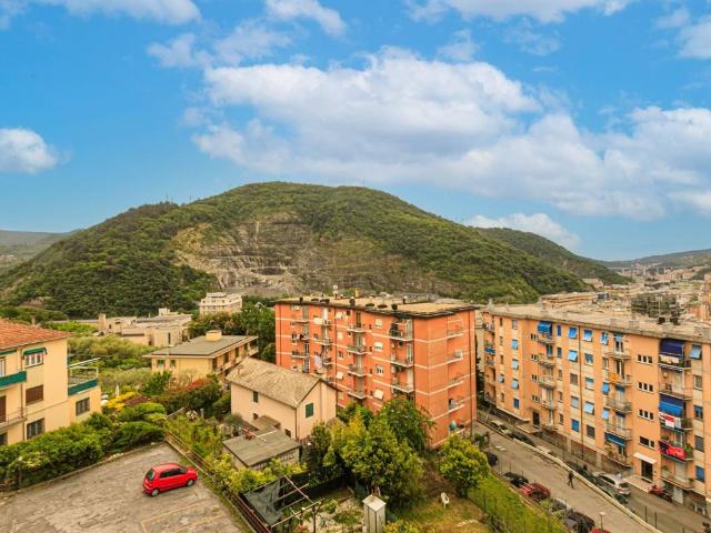 Appartamento in vendita a Media Val Bisagno, Serra Riccò