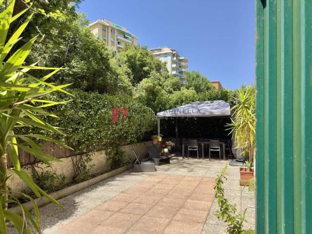 Appartamento in vendita a Medio Levante, Serra Riccò