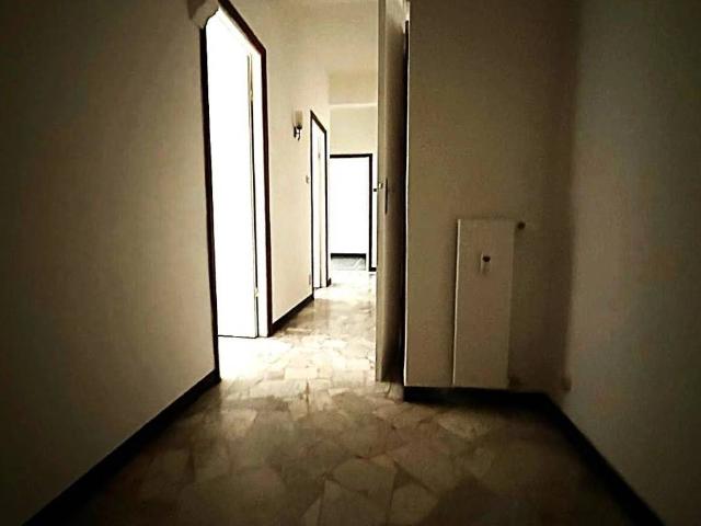 Appartamento in vendita a Centro Est, Serra Riccò
