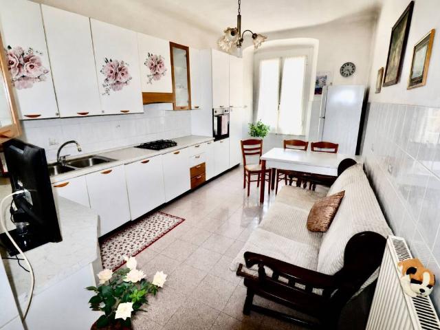 Appartamento in vendita a Bassa Val Bisagno, Serra Riccò