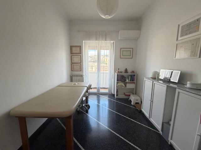 Appartamento in vendita a Medio Levante, Serra Riccò