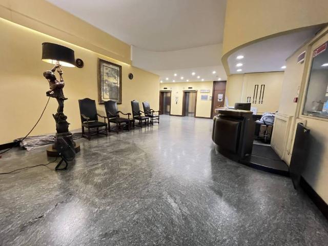 Appartamento in vendita a Centro Ovest, Serra Riccò