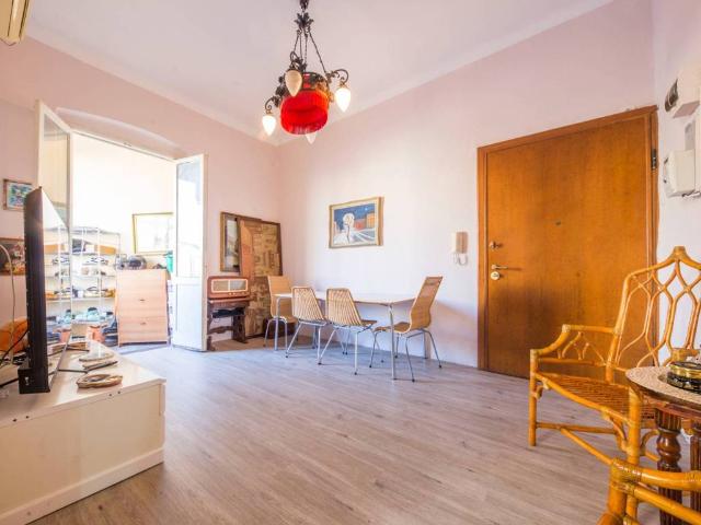 Appartamento in vendita a Sestri Ponente, Genova