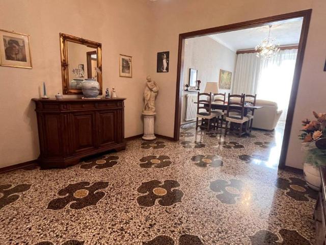 Appartamento in vendita a Bassa Val Bisagno, Serra Riccò