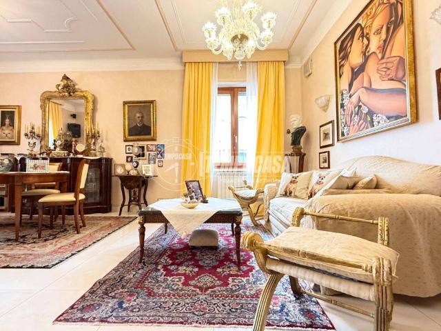 Appartamento in vendita a Foce, Genova