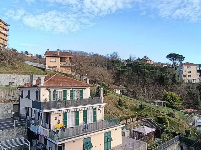 Appartamento in vendita a Val Polcevera, Serra Riccò