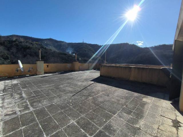 Appartamento in vendita a Val Polcevera, Serra Riccò