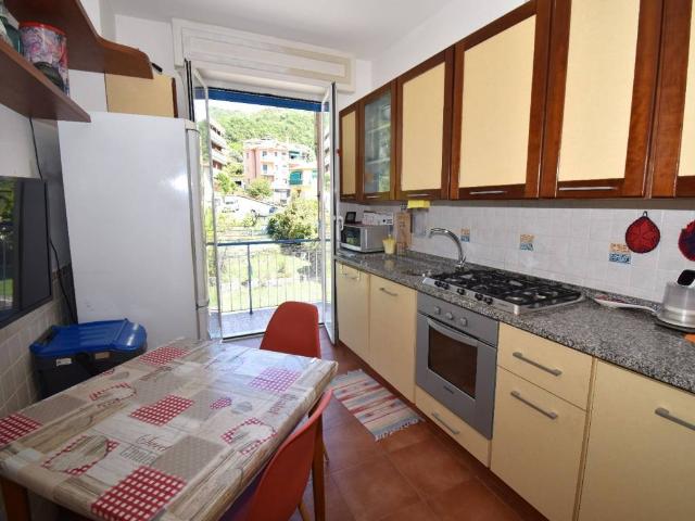 Appartamento in vendita a Media Val Bisagno, Serra Riccò