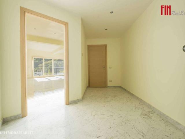 Appartamento in vendita a Peietti, Genova