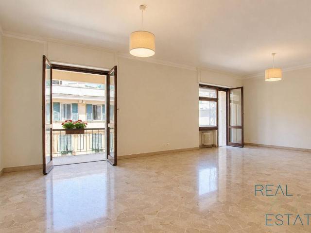 Appartamento in vendita a Medio Levante, Serra Riccò