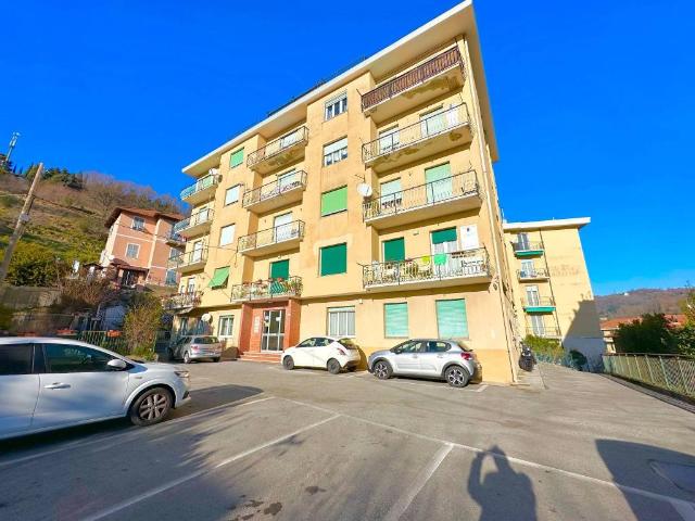 Appartamento in vendita a Val Polcevera, Serra Riccò