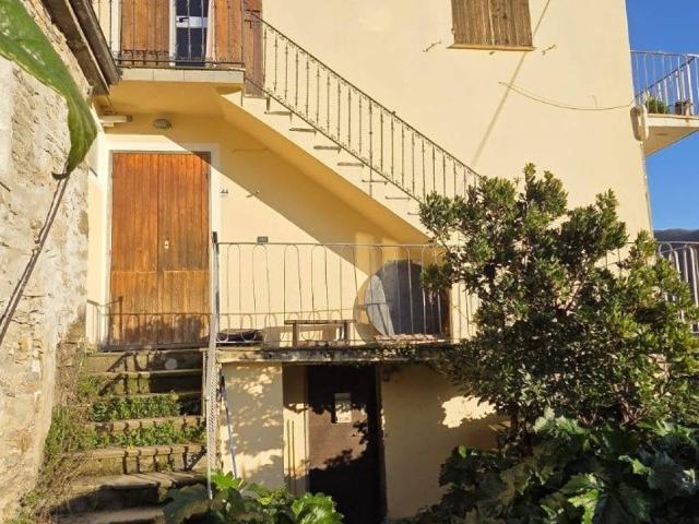 Appartamento in vendita a Media Val Bisagno, Serra Riccò
